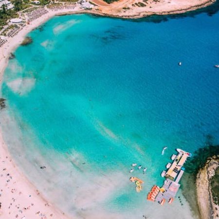 Villa Carmel Ajía Nápa Kültér fotó
