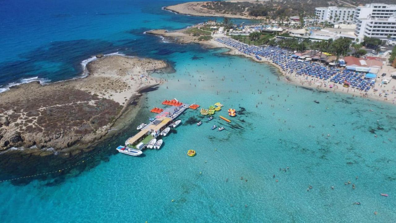 Villa Carmel Ajía Nápa Kültér fotó