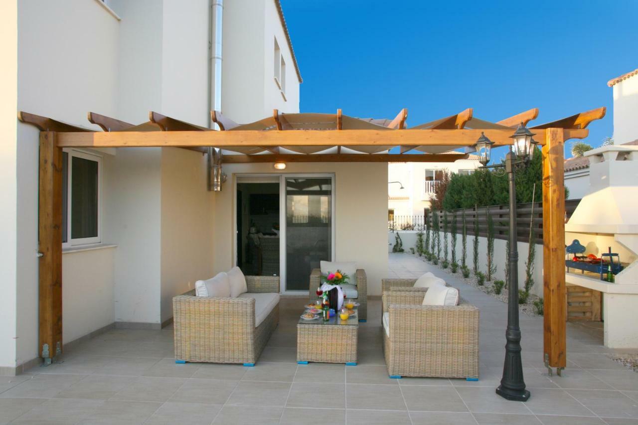 Villa Carmel Ajía Nápa Kültér fotó
