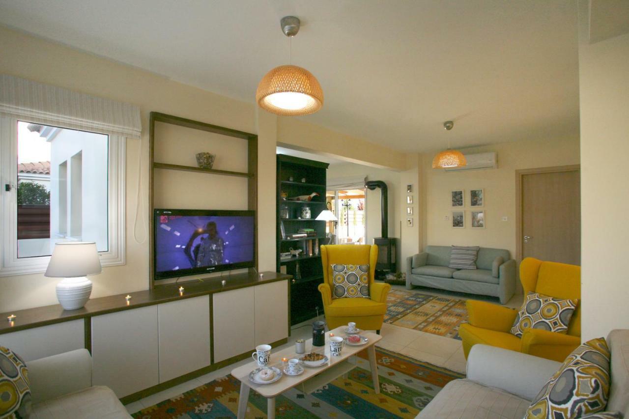 Villa Carmel Ajía Nápa Kültér fotó